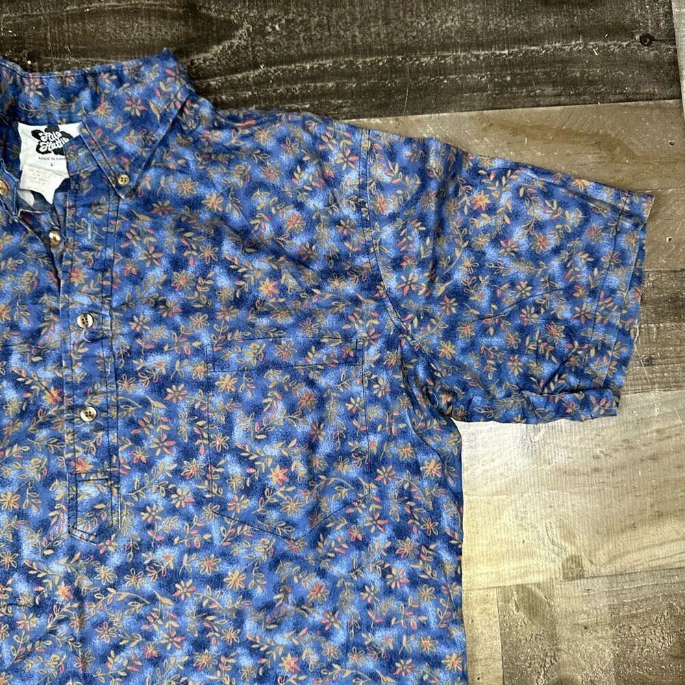 Hilo Hattie Men’s Size Large Casual Button Down Shirt Blue Floral Vintage Retro - Picture 4 of 7
